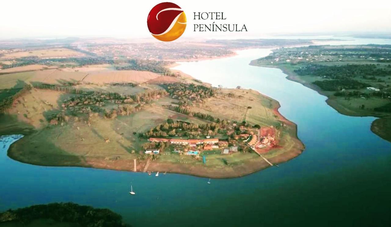 Hotel Peninsula Аваре Экстерьер фото